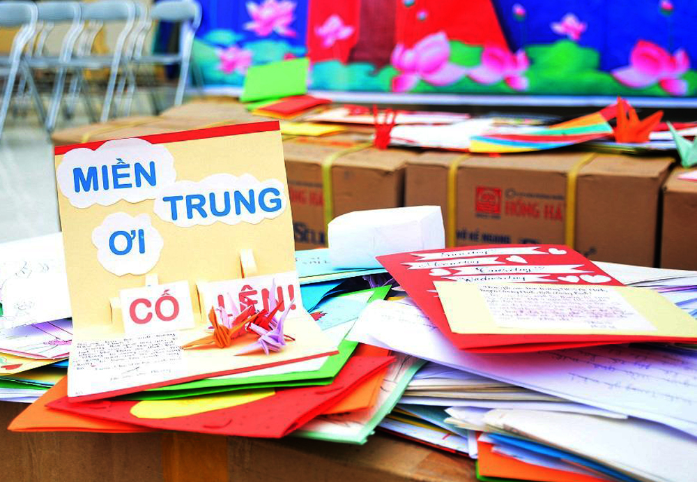 Thông điệp gửi đến miền Trung yêu thương.